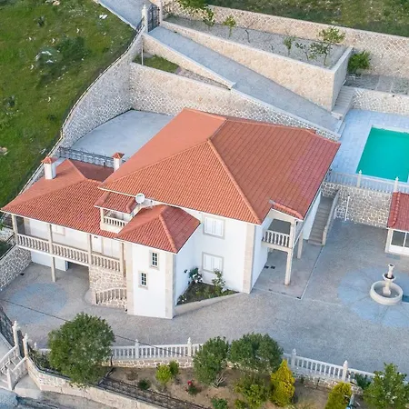 Casa Palace Vakantiehuis Mondim de Basto